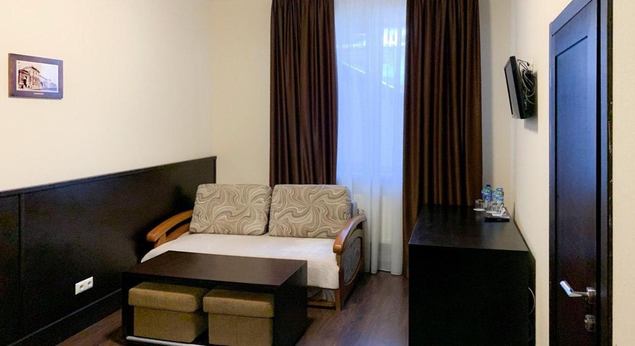 Etoile Hotel Charkiv Esterno foto